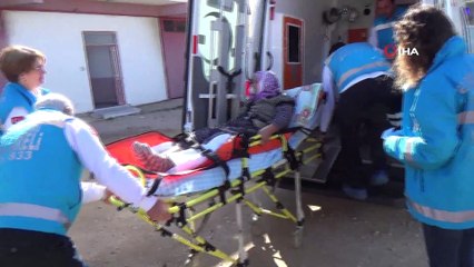 75 yaşındaki kadın sedyede oy kullandı