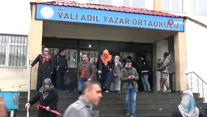 Vali Gündüzöz, oyunu kullandı