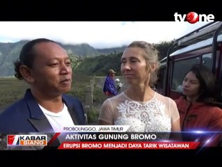 Impian Pasutri Ini Berfoto dengan Latar Erupsi Bromo!