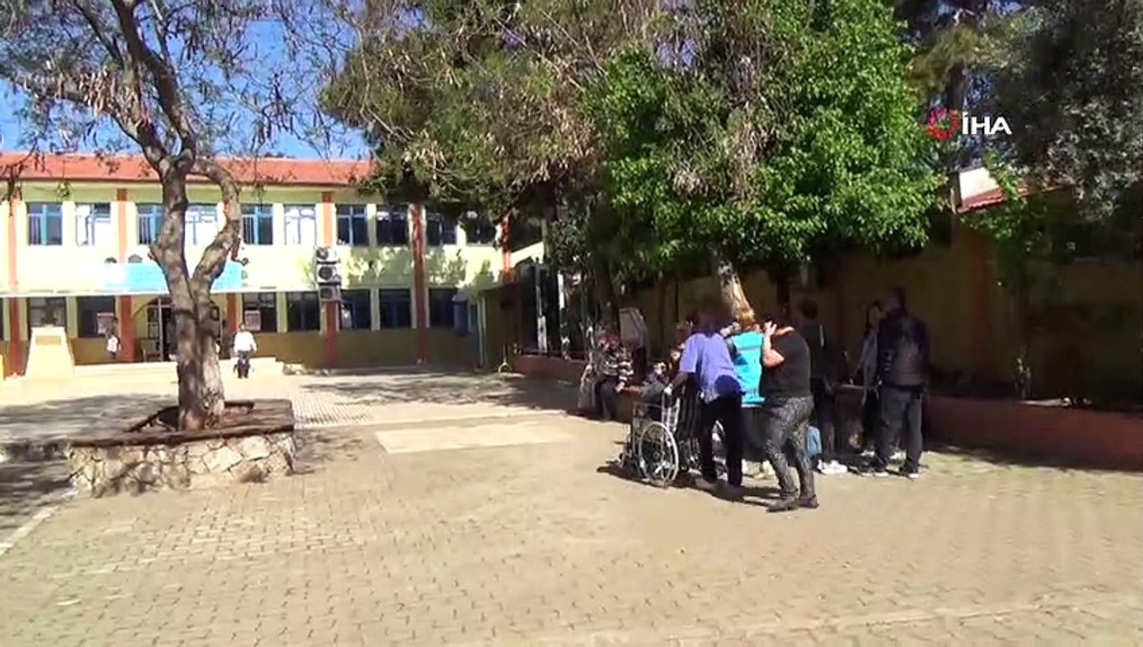 Yerleşik yabancılar sandık başına gitti