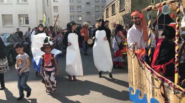 Brest. Le quartier de Recouvrance a défilé