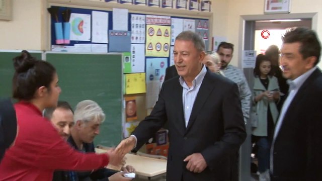 - Milli Savunma Bakanı Hulusi Akar oyunu kullandı