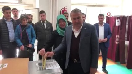 Başkanlar ve Başkan Adayları Sandık Başına Gitti