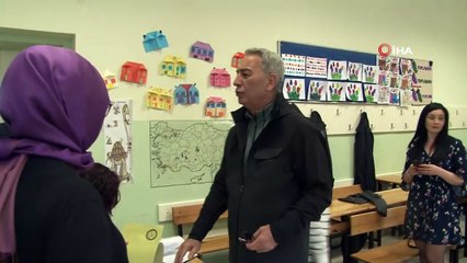 Galatasaray Spor Kulübü Eski Başkanı Adnan Polat,oyunu kullandı