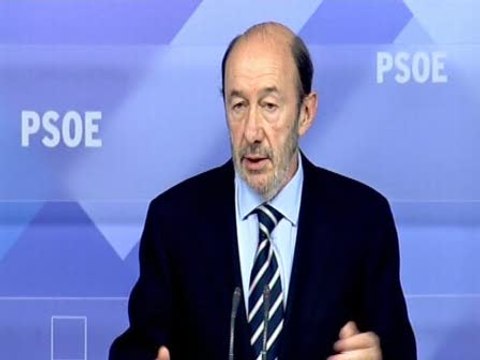 Rubalcaba: Los recortes llevan a la recesión