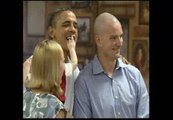 Obama se hace fotos con las familias de los marines de Hawai