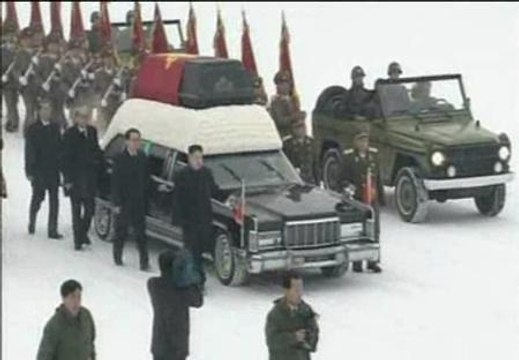 Corea del Norte despide entre lágrimas a Kim-Yong-Il