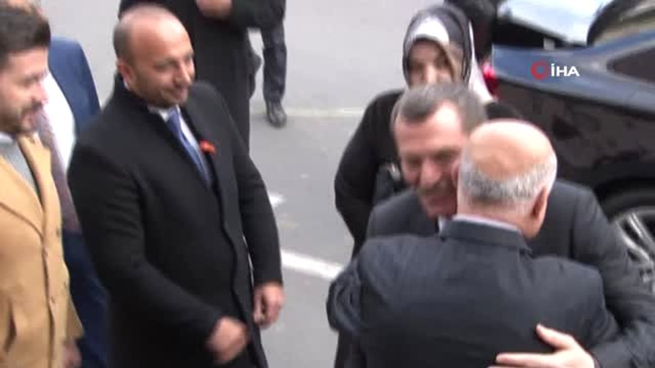 AK Parti Zeytinburnu Belediye Başkan Adayı Ömer Arısoy, Oyunu Kullandı