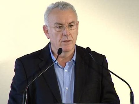 Lara: Sería un error que Amaiur no tuviera grupo