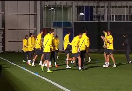 El Barcelona se entrena por primera vez en tierras niponas