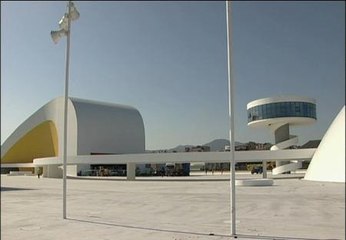El centro Niemeyer pasa a depender del Principado