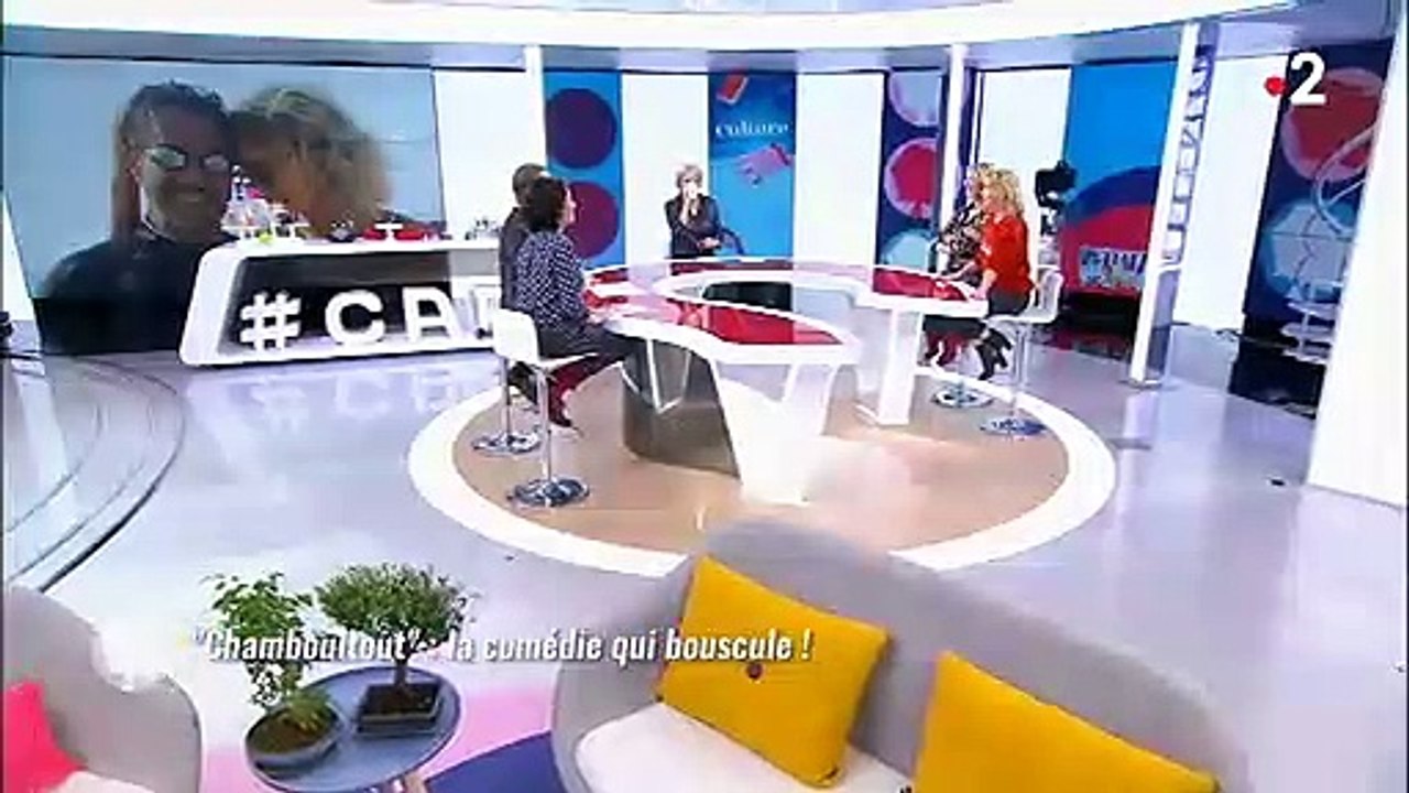 La comédienne Anne Marivin dévoile les coulisses du tournage du film "Chamboultout" avec José Garcia très distant avec les autres acteurs - Vidéo