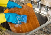 5 astuces pour nettoyer une planche à découper