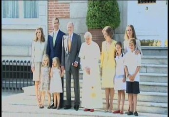 La familia Real recibe al Papa en la Zarzuela