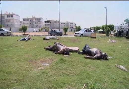 Asesinados más de 30 combatientes leales a Gadafi