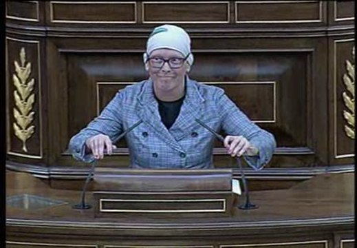 Ovación cerrada a Uxue Barkos en su regreso al Congreso