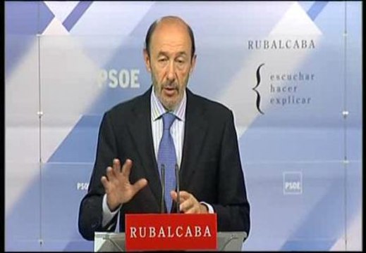 Rubalcaba: ¿Se le ocurre al PP algo más? Aunque sea desde la playa