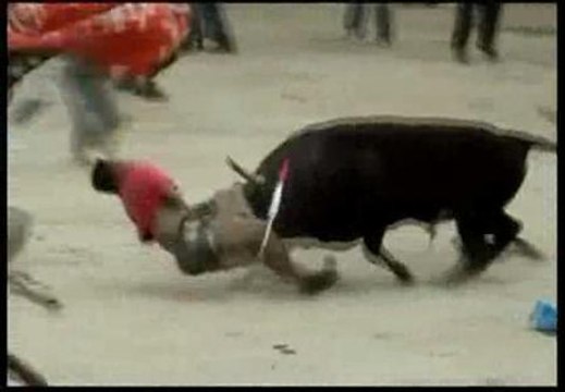 Un muerto y 25 heridos en unos encierros en Colombia