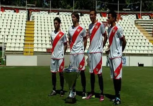 El Rayo Vallecano presenta a sus nuevos fichajes