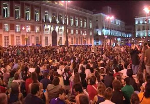 Los indignados deciden no acampar en la Puerta del Sol