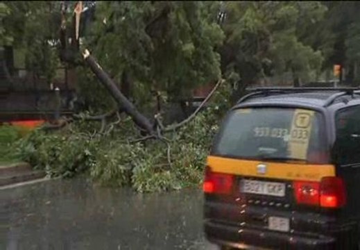 Las lluvias torrenciales en Cataluña provocan importantes destrozos materiales