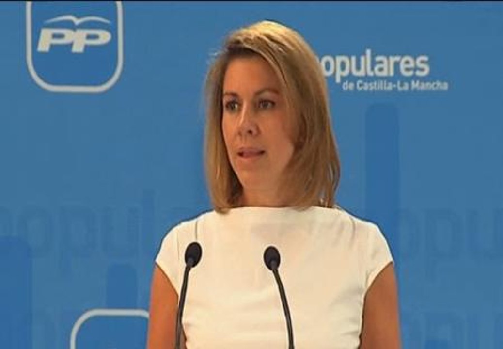 Cospedal: "La etapa vieja y del pasado que representa Rubalcaba se tiene que terminar"