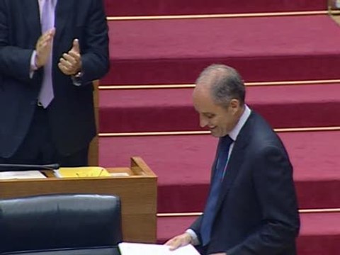 Camps defiende su modelo de gobierno