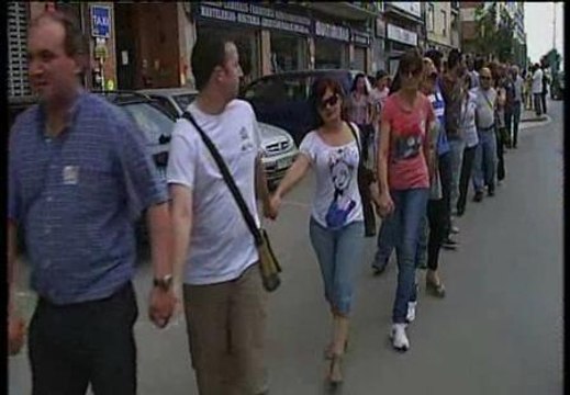 Un mes después, los lorquinos no olvidan el seísmo