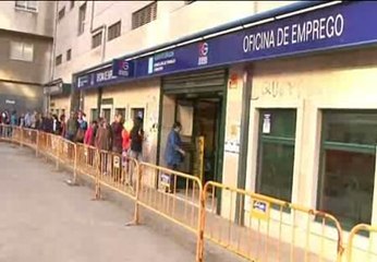 Tải video: Sindicatos y patronal coinciden en señalar a la banca como culpable de la actual situación económica