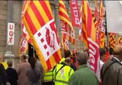 Unas 2.000 personas se rebelan contra los recortes en Cataluña