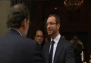 El PP barre de los Ayuntamientos a 4.000 cargos del PSOE