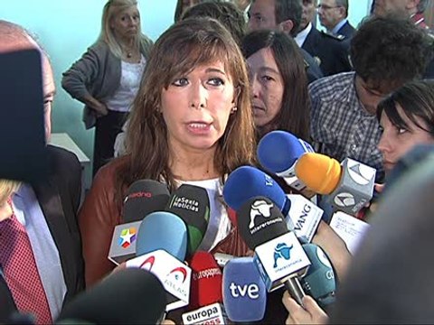 Camacho: Revisaremos el sistema de ayudas sociales