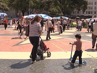 Los 'indignados' deciden dejar de acampar