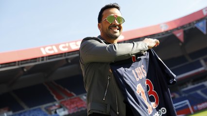 Luis Fonsi at the Parc des Princes