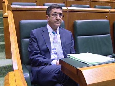 Patxi López acude tranquilo a Madrid