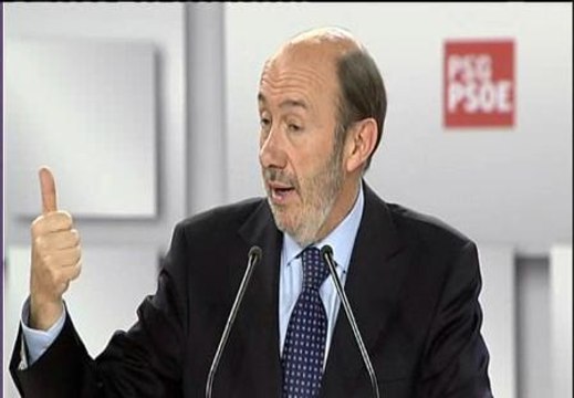 Rubalcaba pide al PP que cambie su eslogan: Deberían decir Centrados en ti, Zapatero
