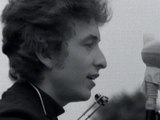 La voz nasal y rota de Dylan cumple 70 años