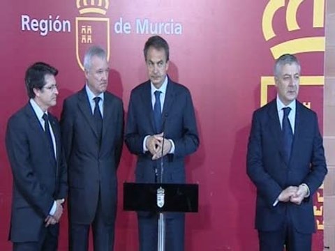 El Gobierno de Zapatero adopta un paquete de medidas de ayuda con Lorca