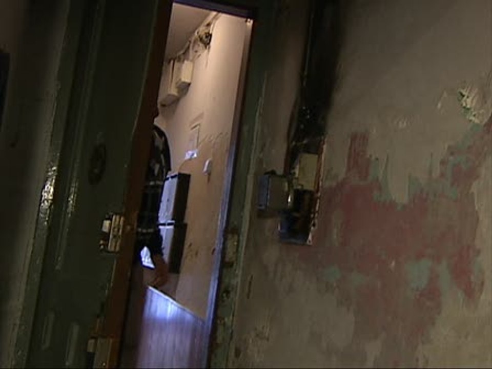 Viven entre humedades y ratas