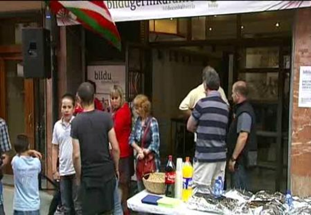 Abren la sede de Bildu en Gernika (Vizcaya)