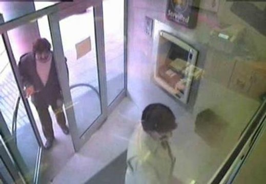 La policia detiene a dos atracadores en Madrid que se caracterizaban para realizar sus delitos