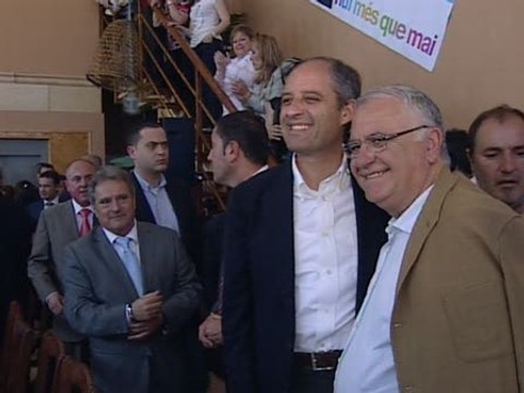 Las orejas de Rubalcaba en movimiento