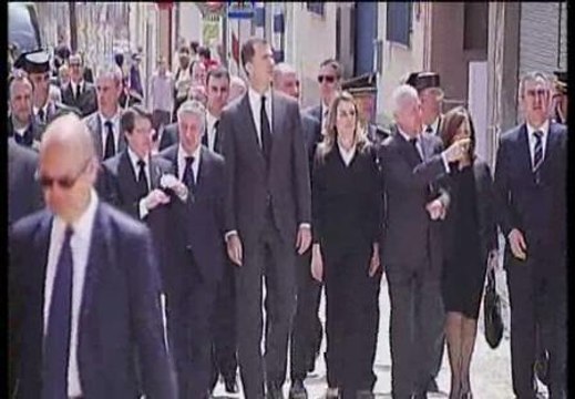 Los Príncipes consuelan al pueblo de Lorca