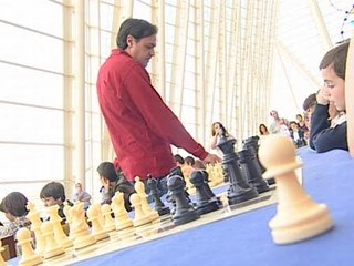 Kárpov reedita la partida contra Spaasskii de 1974