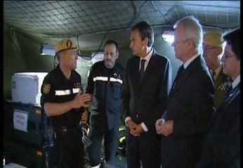 Zapatero vista el campamento principal de Lorca