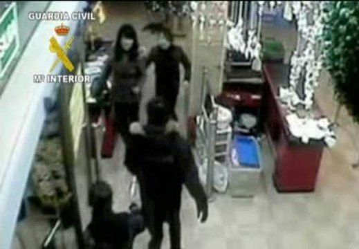 Desarticulada una banda que extorsionaba a empresarios chinos