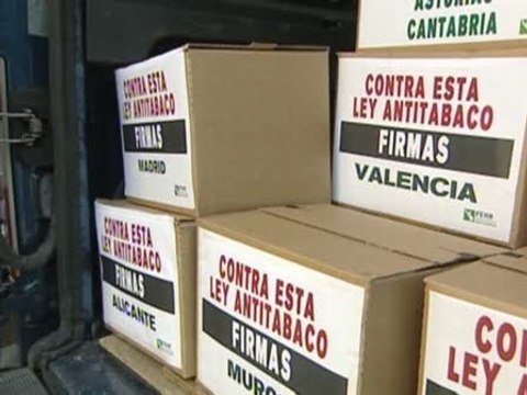 600.000 firmas contra la Ley Antitabaco