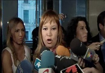 Pajín: "El sistema nacional de salud no discrimina a ningún ciudadano"