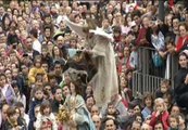 El ángel de Tudela desciende hasta la Virgen para clausurar la Semana Santa