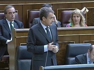 Zapatero ve "muy bueno" el paro de abril